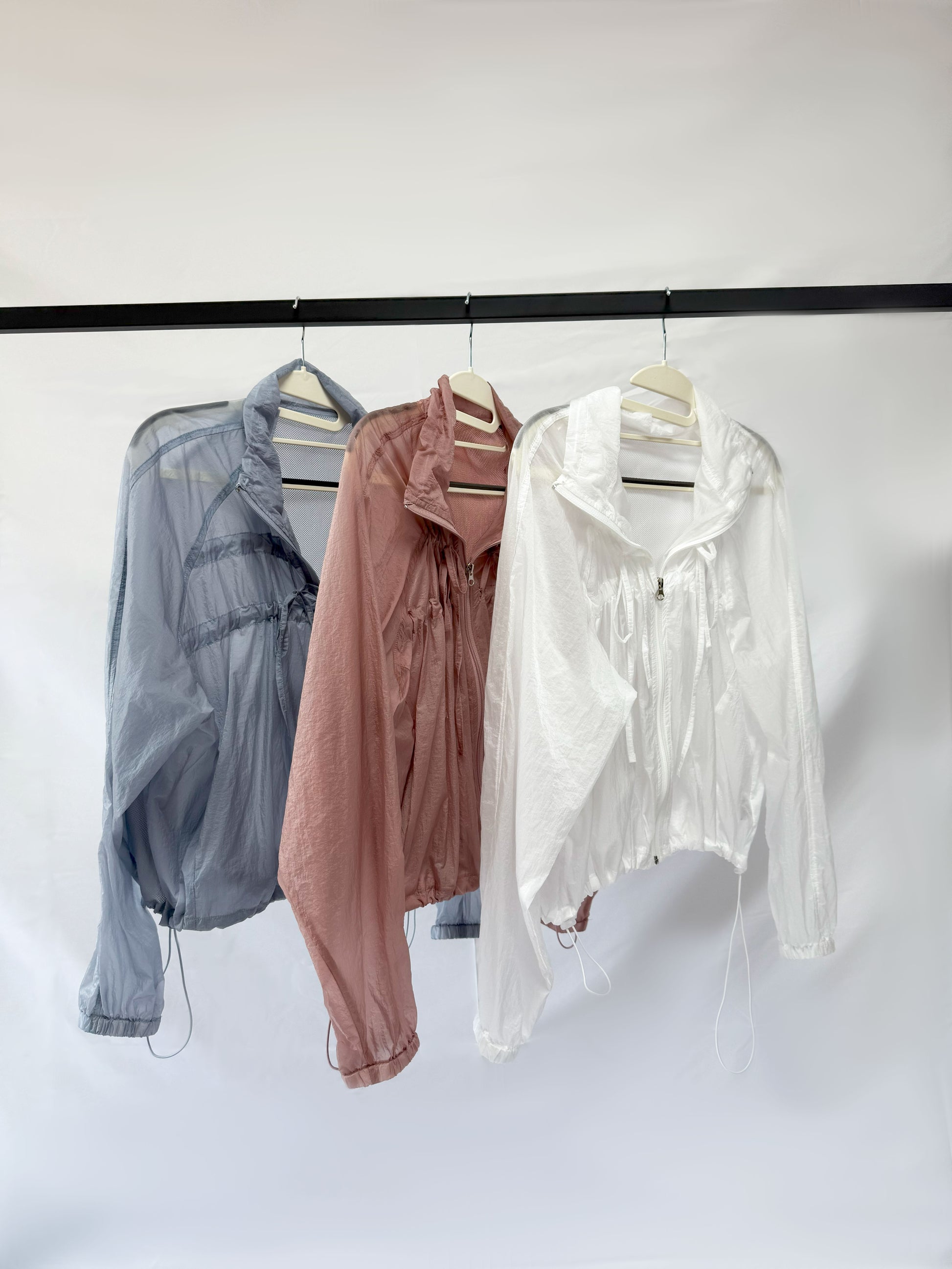 Shirred Ribbon Windbreaker